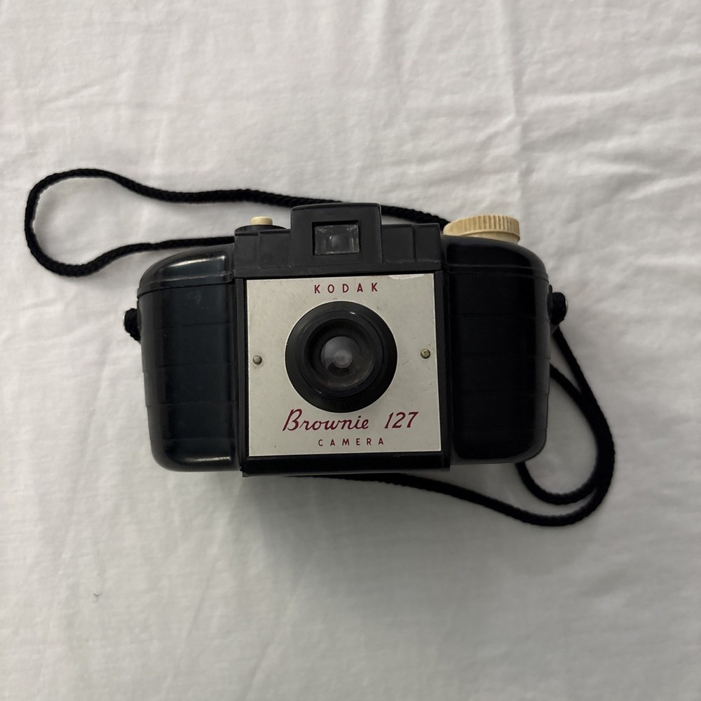 Kodak Brownie 127 Vintage Camera Bakelite